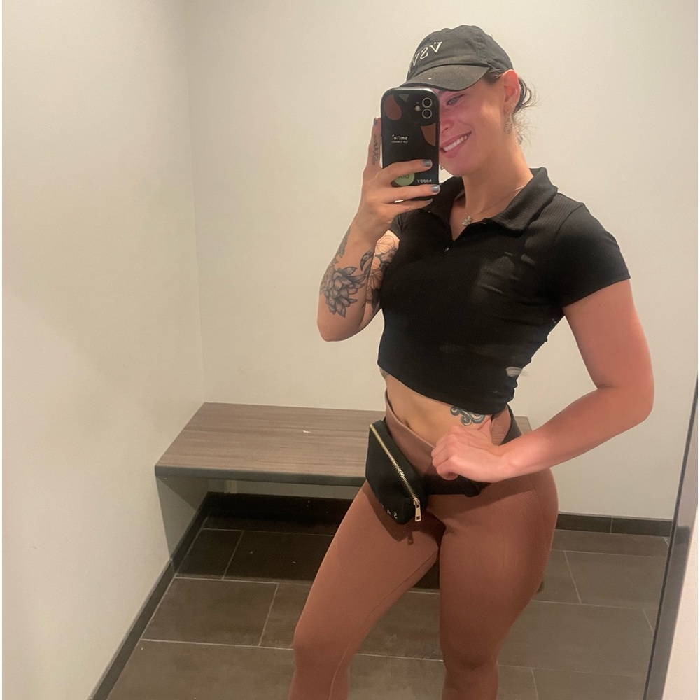 Meet your Posher, Lexi